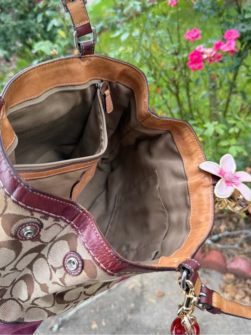 👜✨ Rare Vintage Coach Hampton